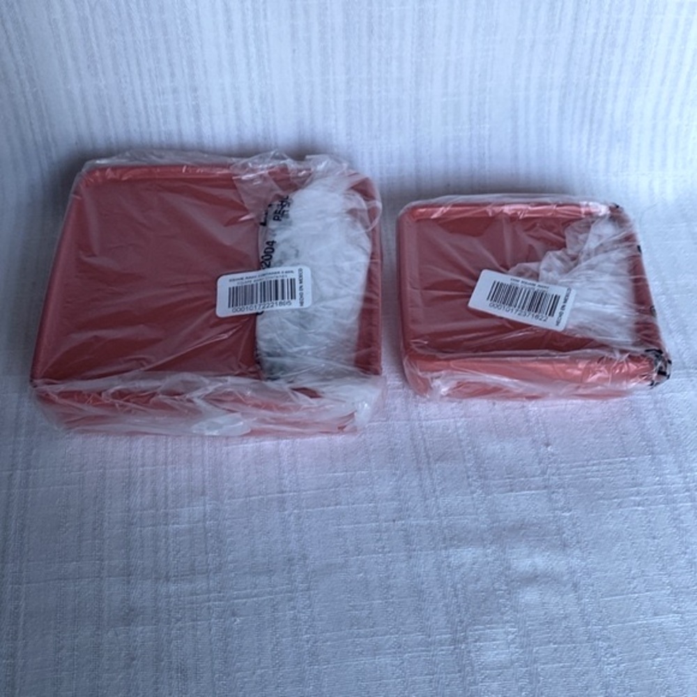 NEW Set of Tupperware Classic Square Away and Mini Square Away Containers